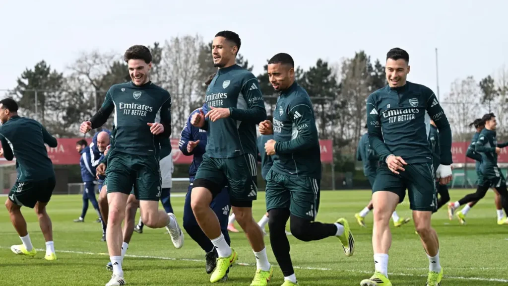 Paris Saint-Germain mengincar pemain kunci di Arsenal!