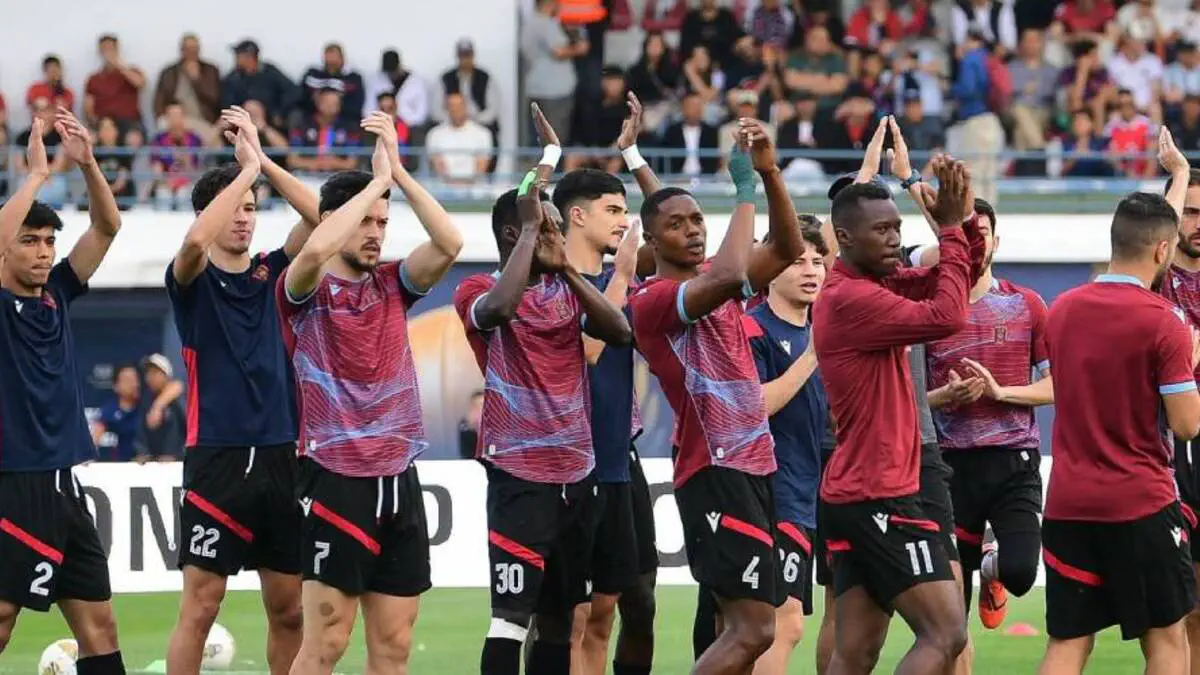 (Video) USM Alger mencapai Final Piala Konfederasi CAF setelah malam dramatis di Maroko