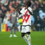 Rayo Vallecano: Abdul Mumin kembali emosional setelah 418 hari absen