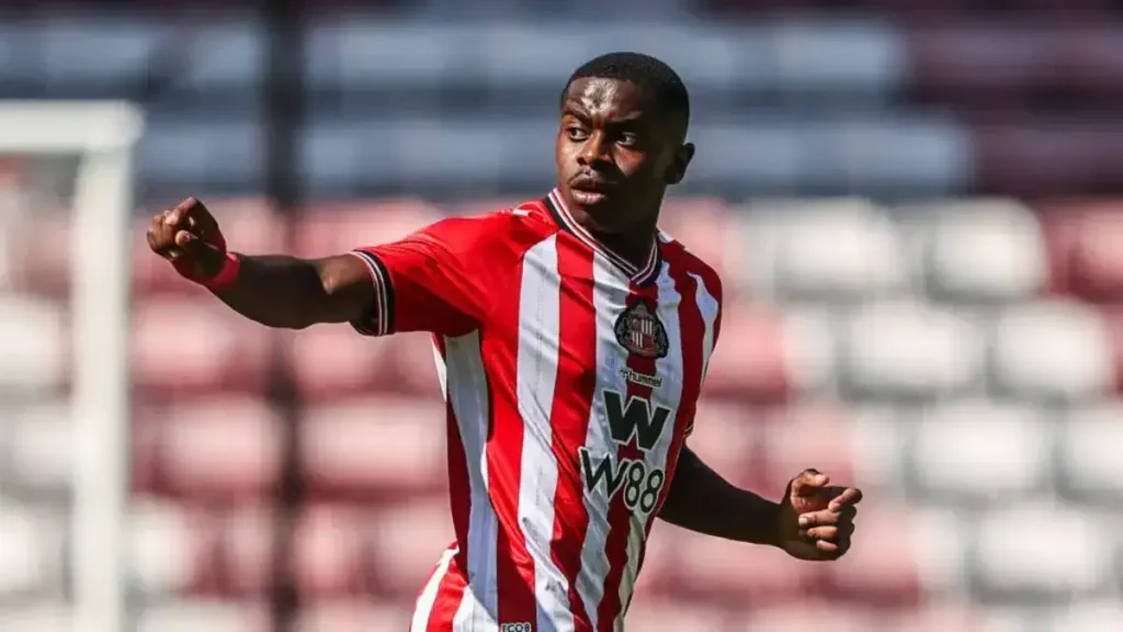Manchester United memimpin dalam pengejaran Noah Sadiki