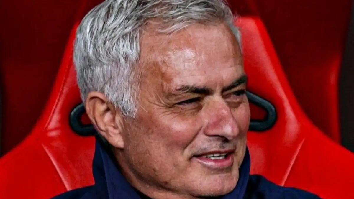 Real Madrid mengirimkan tawaran kepada José Mourinho