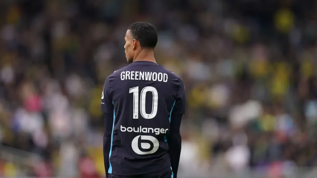 Paris Saint-Germain dan klub lain tertarik pada bintang Inggris Mason Greenwood!