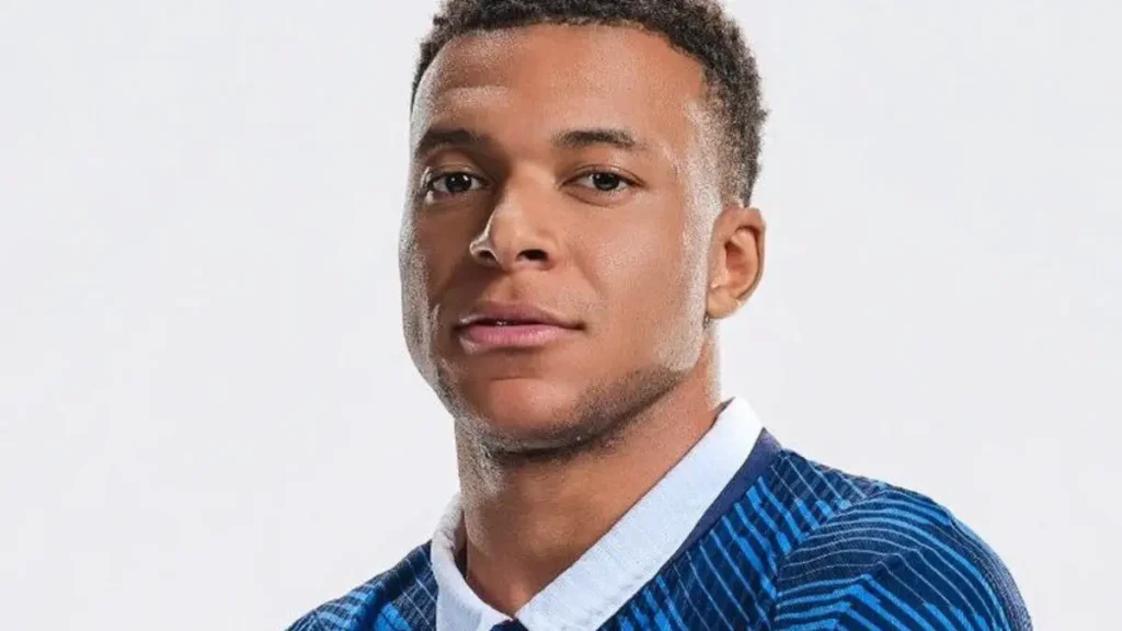 Timnas Prancis: Platini membela Kylian Mbappé