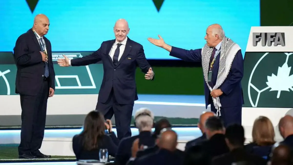 FIFA: Palestina menolak berjabat tangan dengan Israel (video)