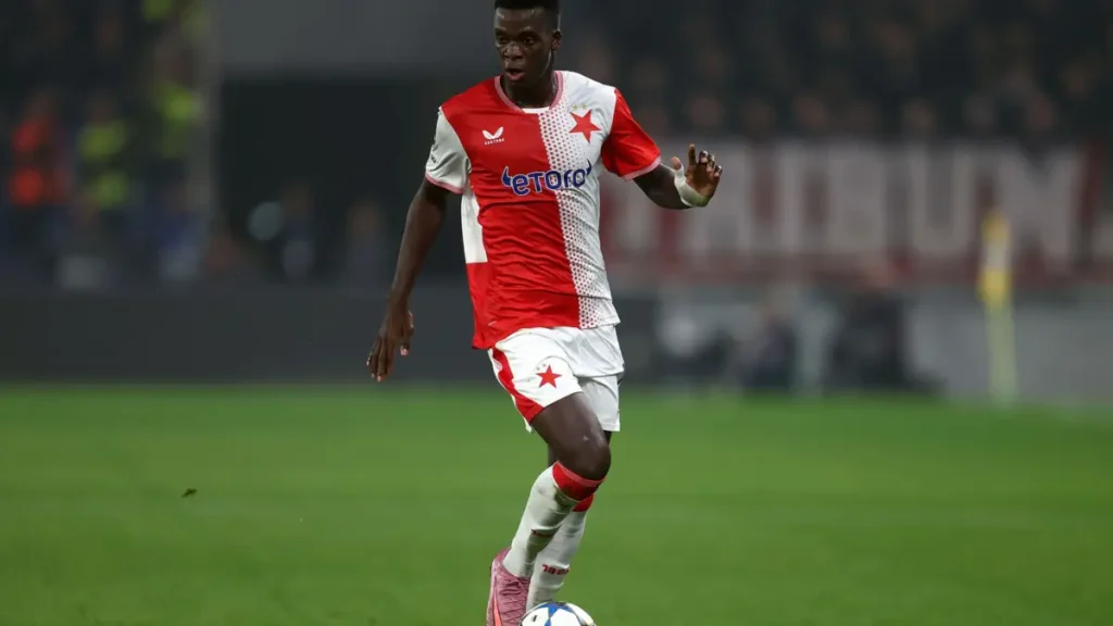 West Ham United sedang mempertimbangkan untuk merekrut bintang Senegal Youssoupha Mbodji!
