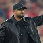 Bayern: Vincent Kompany mengucapkan selamat kepada PSG