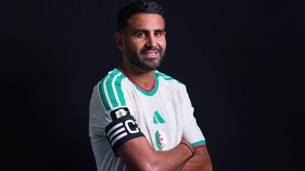"Kami siap!" Riyad Yamhzar memberi energi pada timnya sebelum Piala Dunia!