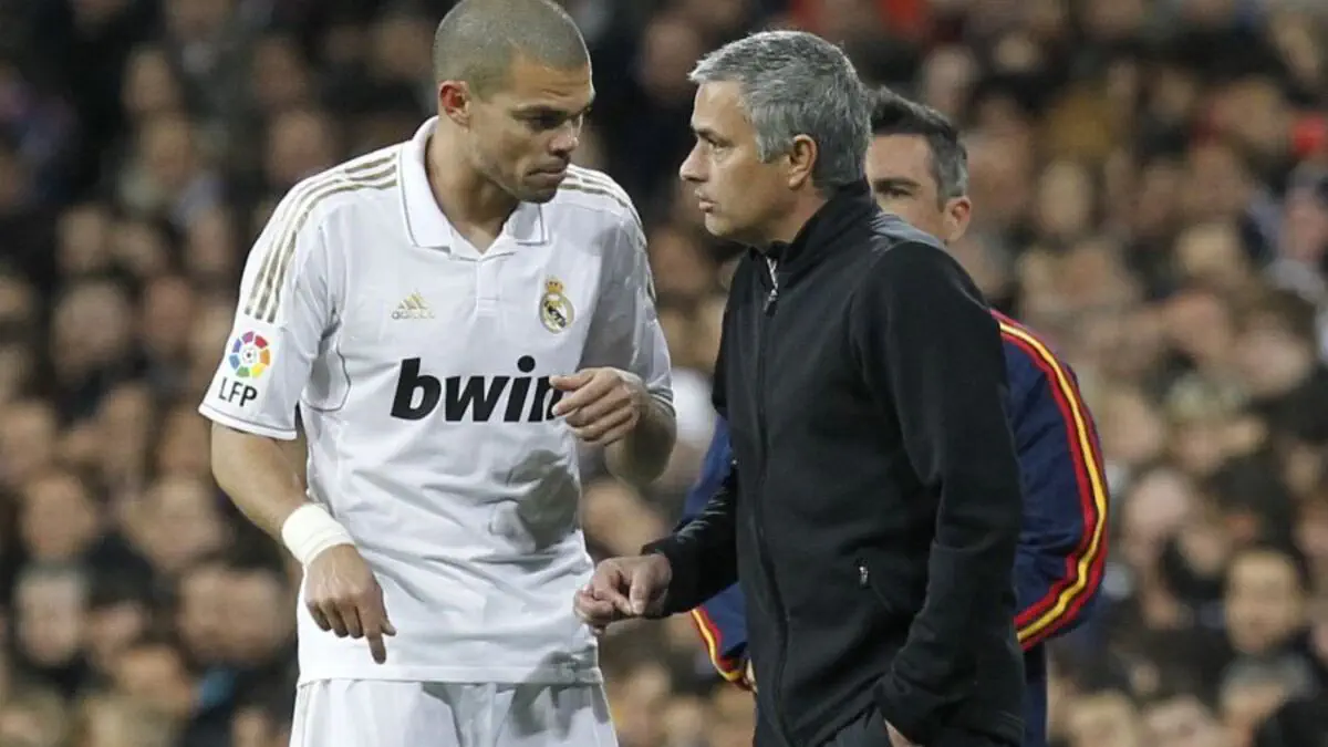 Real Madrid: Pepe akan bergabung dengan staf kepelatihan José Mourinho