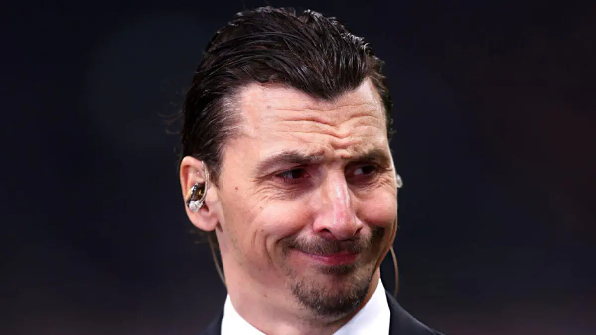 Zlatan menyelesaikan perdebatan Messi vs Ronaldo, namun menegaskan bahwa orang lain adalah yang terbaik sepanjang masa